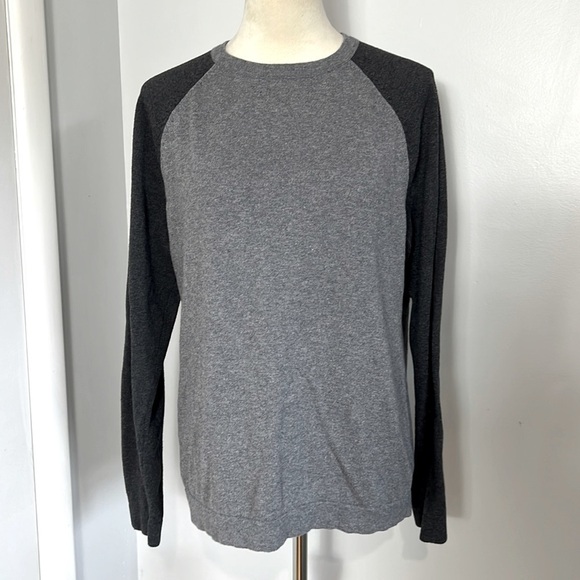 MERONA CASHMERE BLEND SWEATER SZ MED BASEBALL TEE STYLING LT/DK GRAY SOFT!!! - Picture 1 of 7
